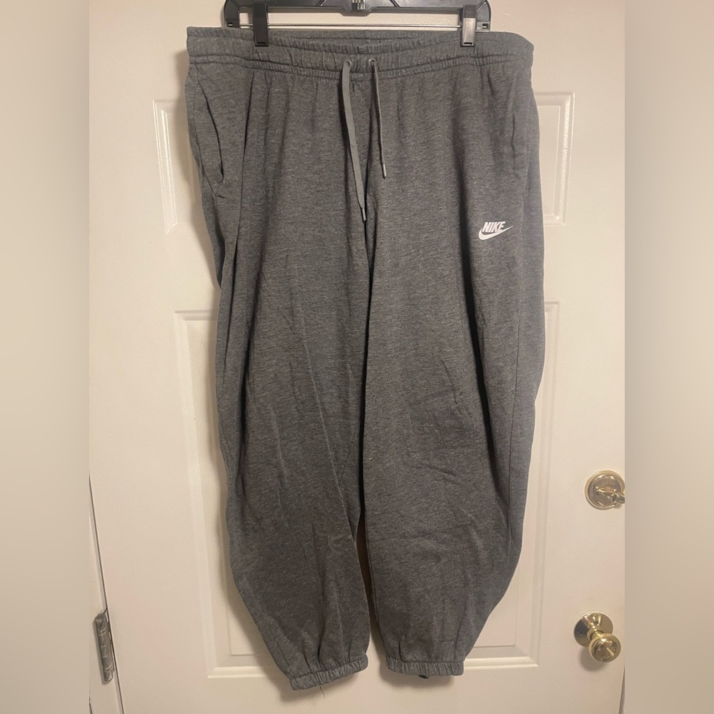 ⭐️⭐️NIKE sweats!!